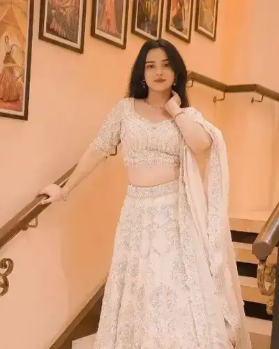 Escort Service In Zira